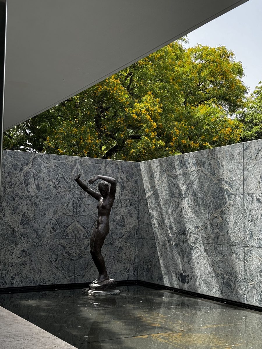 Bronze statue in the Barcelona Pavilion